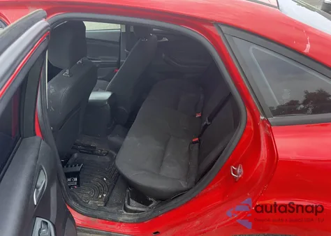 2016 Ford Focus Se z USA, uszkodzony, nr VIN 1FADP3F24GL403372